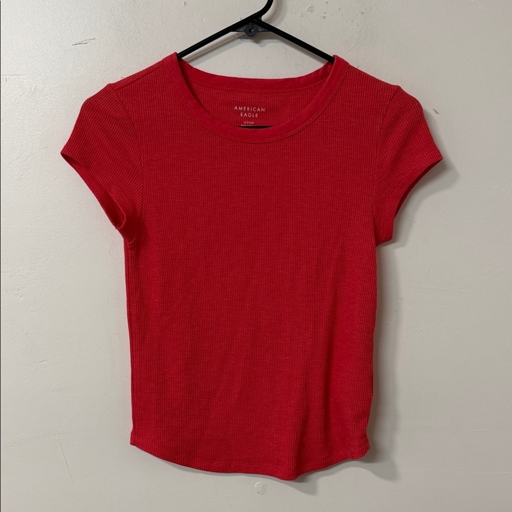 American Eagle Outfitters Bright Red Short Sleeve Tee